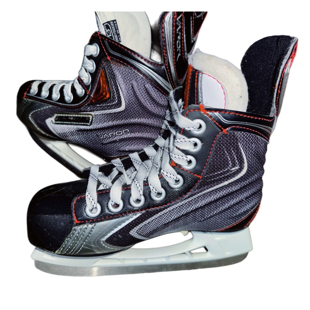 Bauer Vaper ice hockey skates